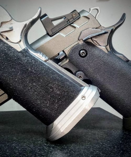 Esempi di Grip applicato su impugnatura in acciao Vampire