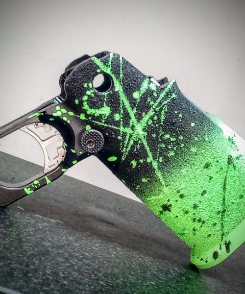 Impugnatura con Cerakote e grip integrato